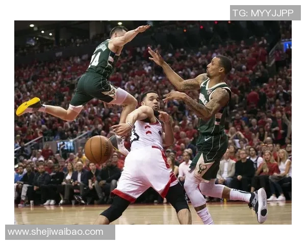 雄鹿与猛龙激战三场全场精彩录像回顾与分析